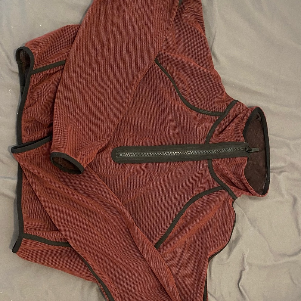 Lululemon mesh top